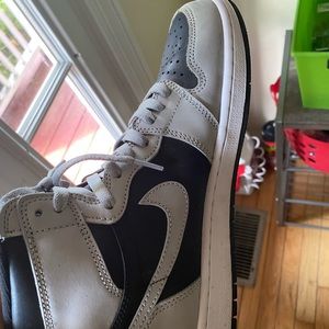 Jordan 1 shadow 2.0 size 10.5